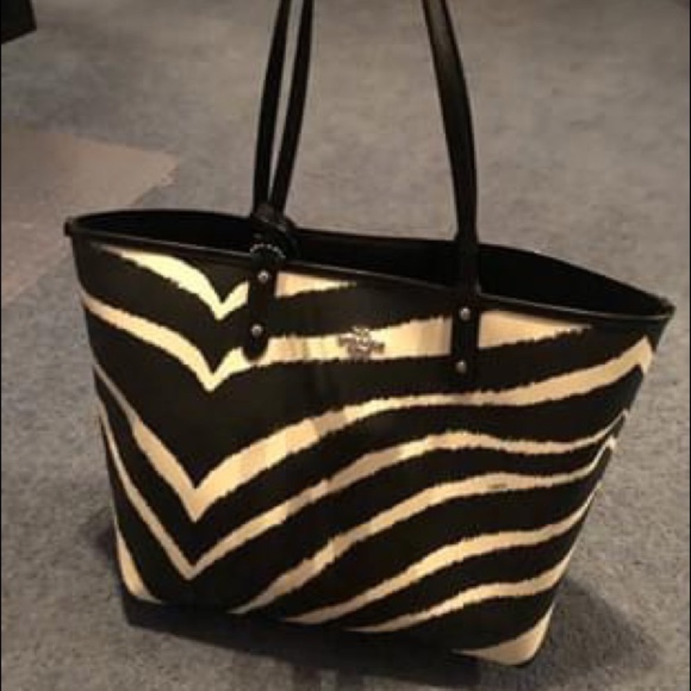 Coach tote